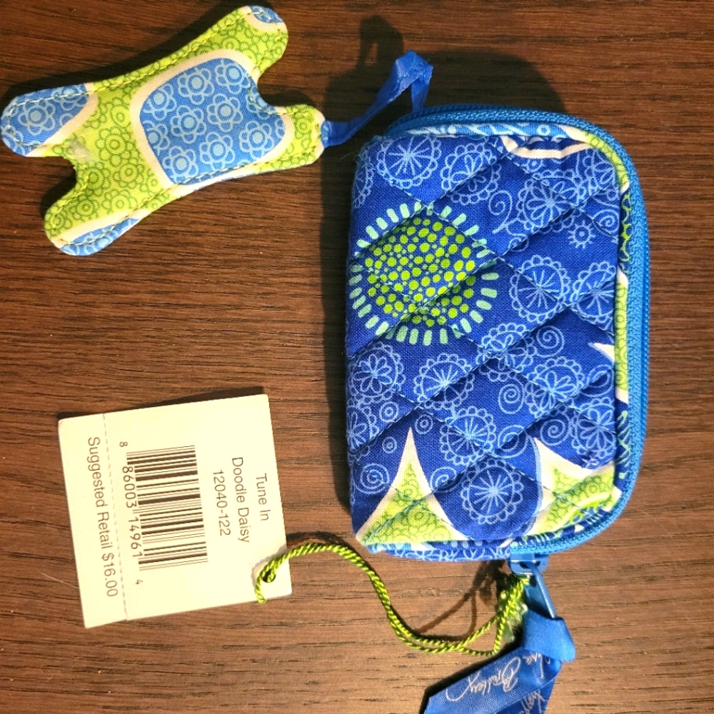 Vera bradly tune in doodle daisy